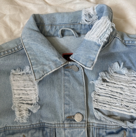Oversized Y2K Distressed Jean Denim Jacket - Picture 8 of 13
